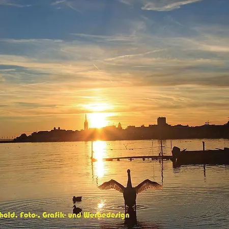 Δωμάτια σε οικογενειακή κατοικία Lakeside Smoker-apartment *